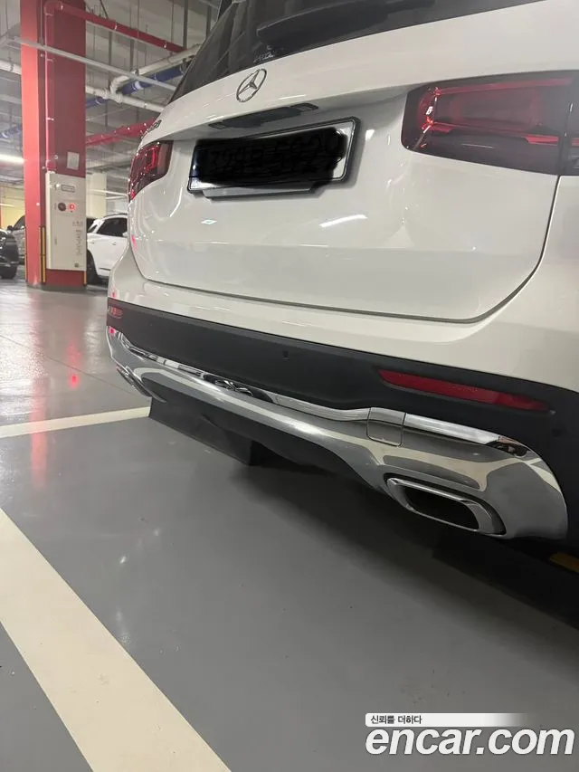 Mercedes-Benz GLB- X247 GLB220