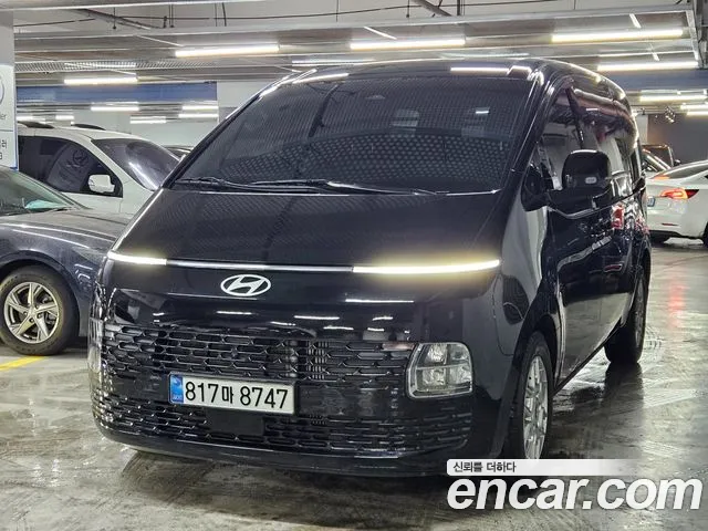 Hyundai Staria 3