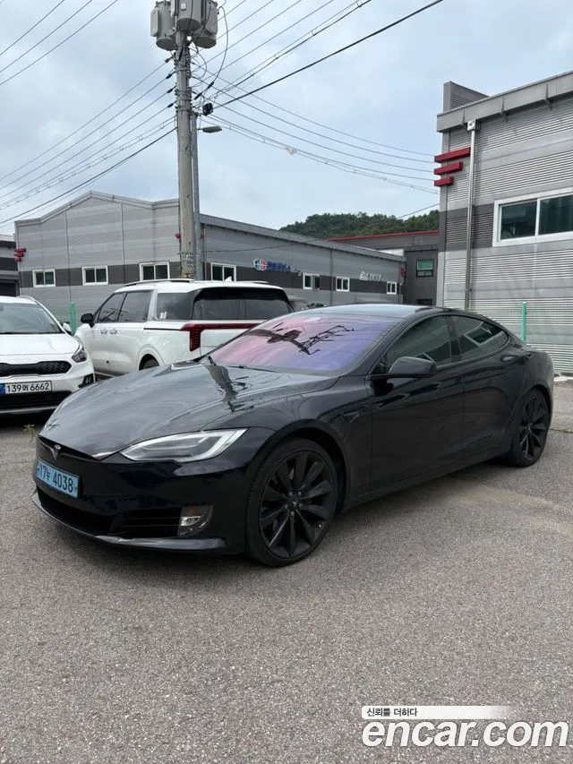 Tesla S 90D