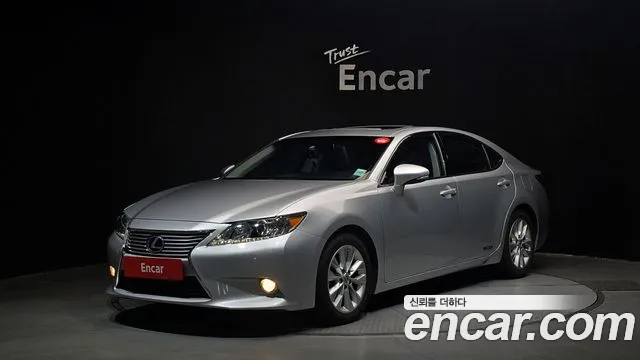 Lexus ES300h XV60