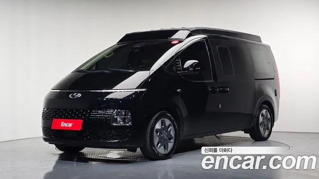 Hyundai Staria 2WD