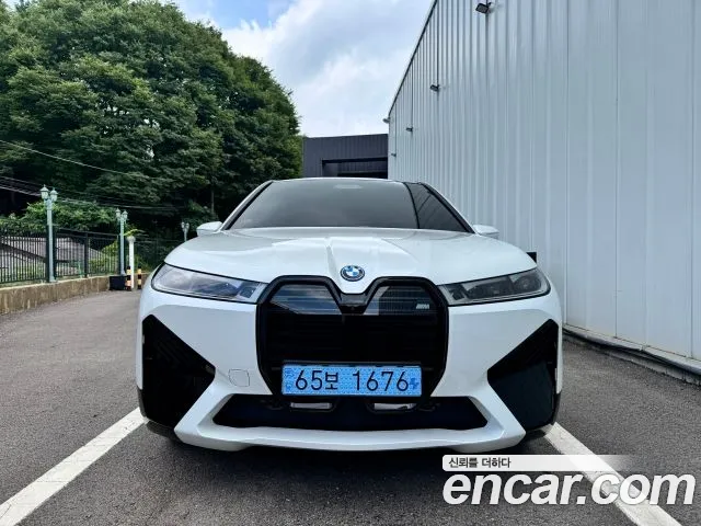 BMW iX xDrive50