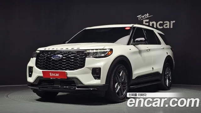 Ford Explorer 6 2.3 ST- 4WD