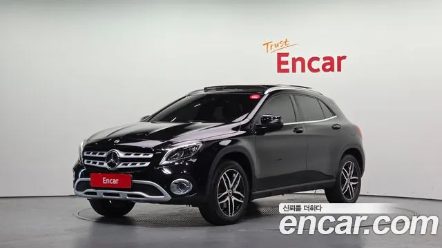Mercedes-Benz GLA- X156 GLA220 Premium