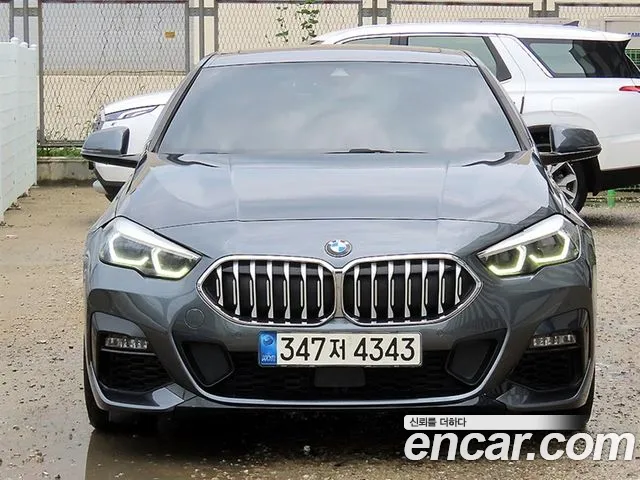 BMW 2 (F44) 220i M