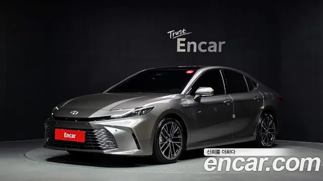 Toyota Camry (XV80) 2.5 XLE Premium Hybrid