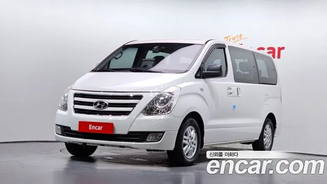 Hyundai Grand Starex 12