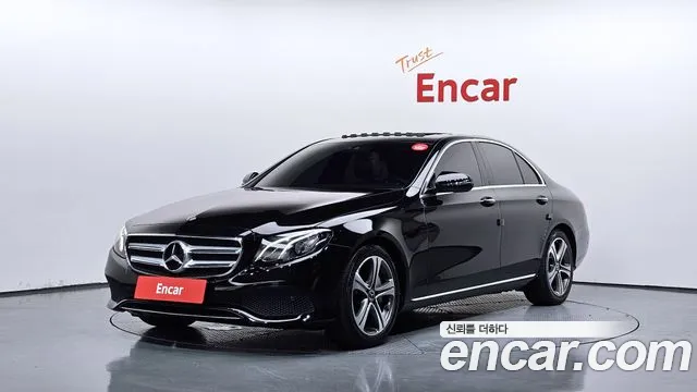 Mercedes-Benz E- W213 E300