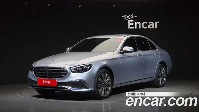 Mercedes-Benz E- W213 E350 4MATIC Exclusive