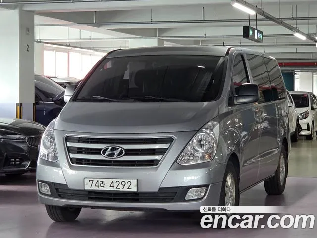Hyundai Grand Starex 12