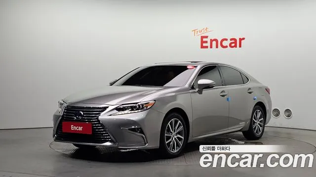 Lexus ES300h XV60