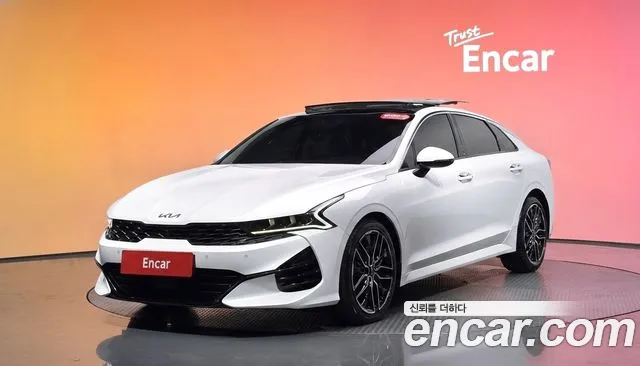 Kia K5 III 1.6 Turbo Prestige