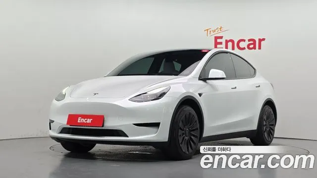 Tesla Y RWD