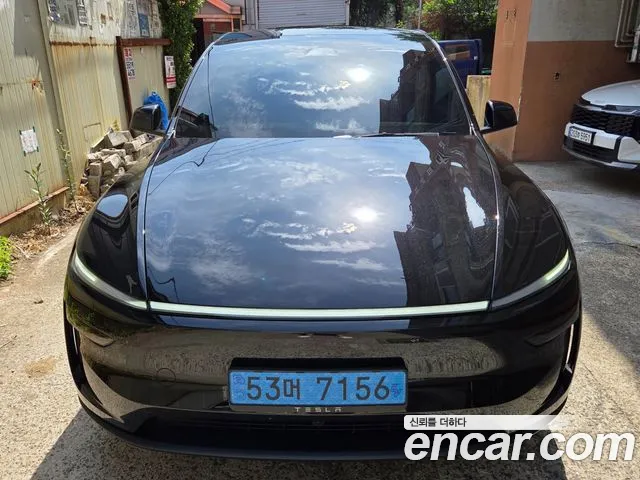 Tesla Y RWD