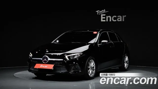 Mercedes-Benz A- W177 A220