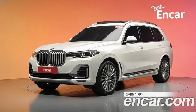 BMW X7 (G07) xDrive 40i 6