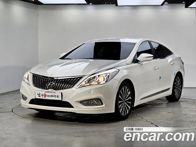 Hyundai Grandeur HG HG240