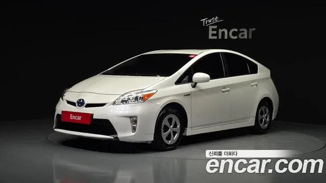 Toyota Prius 1.8 E