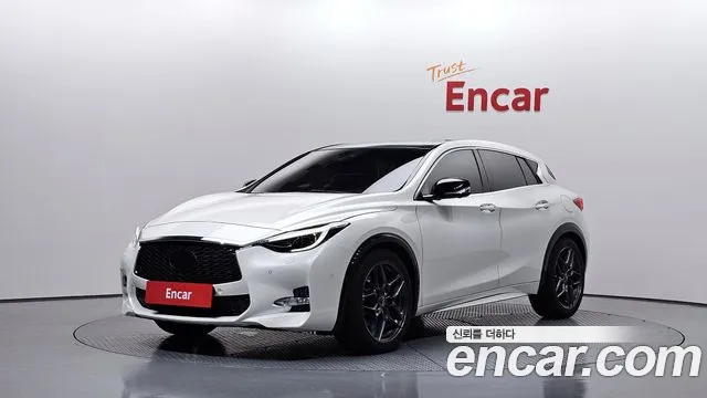 Infiniti Q30 2.0 Sport