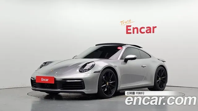Porsche 911 (992) 4