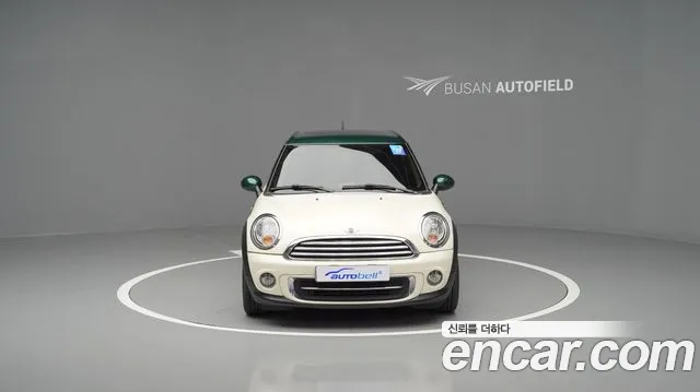 MINI Cooper Clubman Base 1
