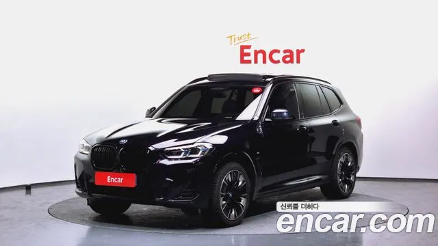 BMW iX3 M