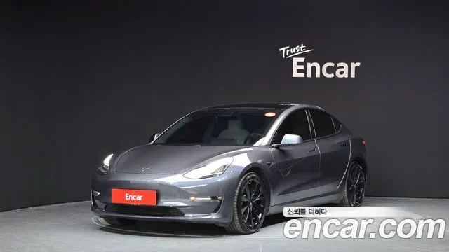 Tesla 3 AWD