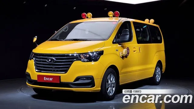 Hyundai The New Grand Starex