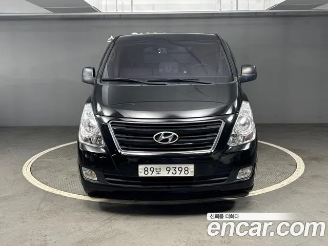 Hyundai Grand Starex 3