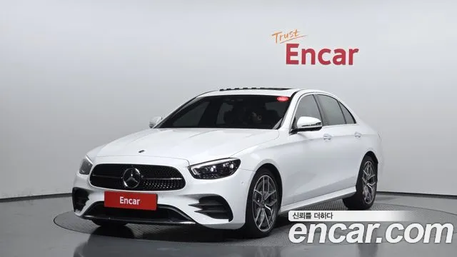 Mercedes-Benz E- W213 E220d 4MATIC AMG Line