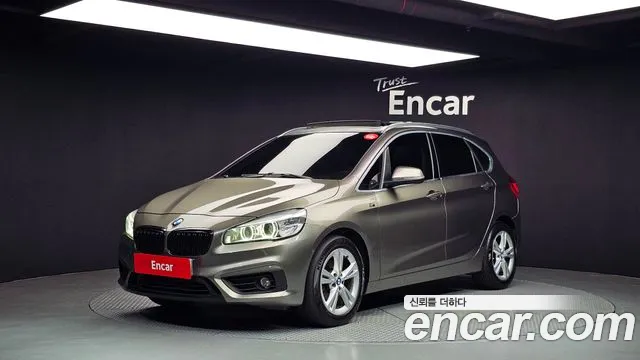 BMW 2 (F45)