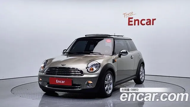 MINI Cooper Base 2
