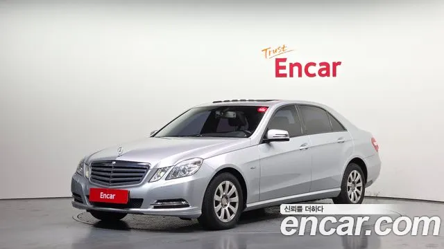 Mercedes-Benz E- W212 E200 CGI