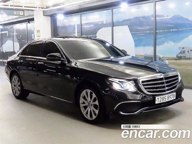 Mercedes-Benz E- W213 E220d 4MATIC Exclusive