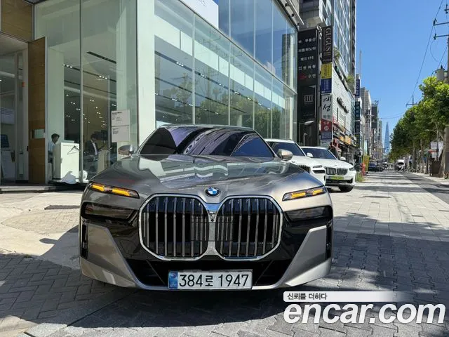 BMW 7 (G70) 740i xDrive M
