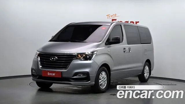 Hyundai The New Grand Starex 3