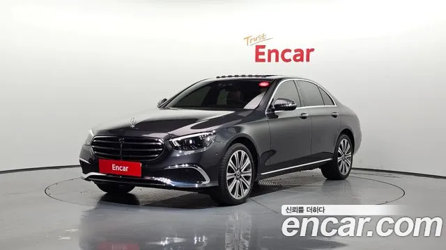 Mercedes-Benz E- W213 E350 4MATIC Exclusive