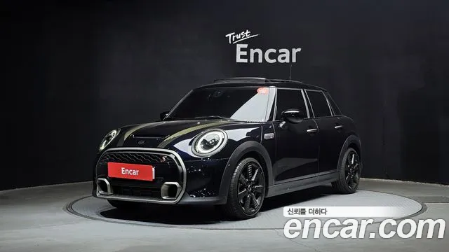 MINI Cooper S 5 3