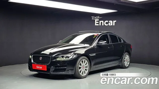 Jaguar XE 20t Prestige