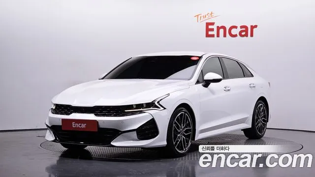 Kia K5 III 1.6 Turbo Signature