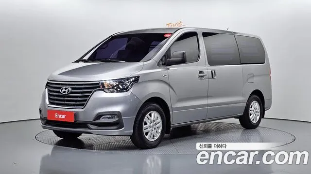 Hyundai The New Grand Starex 3