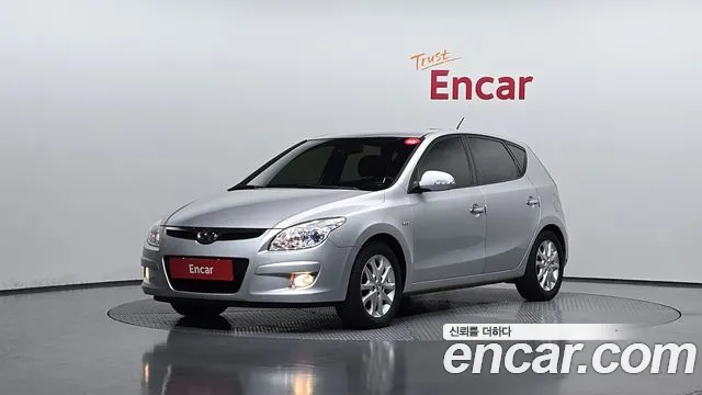 Hyundai i30 1.6 VVT Base