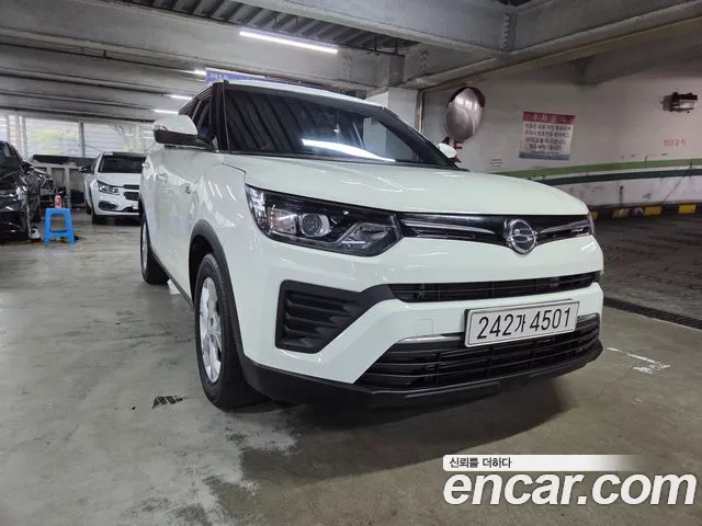 KG Mobility(SsangYong) Tivoli Gasoline 1.5 2WD V1