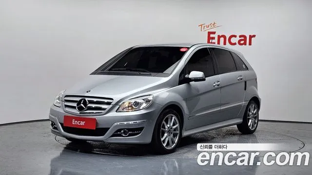 Mercedes-Benz B- W245 B200