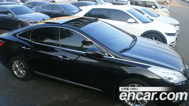 Hyundai Grandeur HG HG240