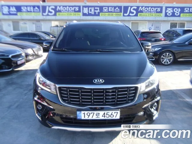 Kia The New Carnival 9