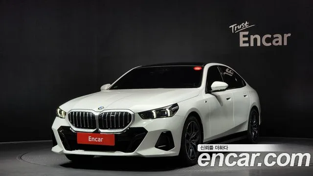 BMW 5 (G60) 520i M