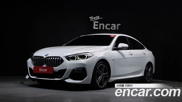 BMW 2 (F44) 220i M