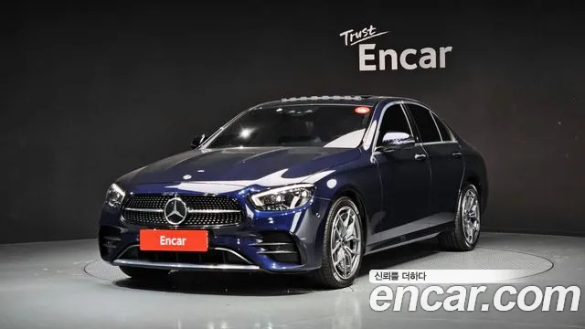 Mercedes-Benz E- W213 E220d 4MATIC AMG Line