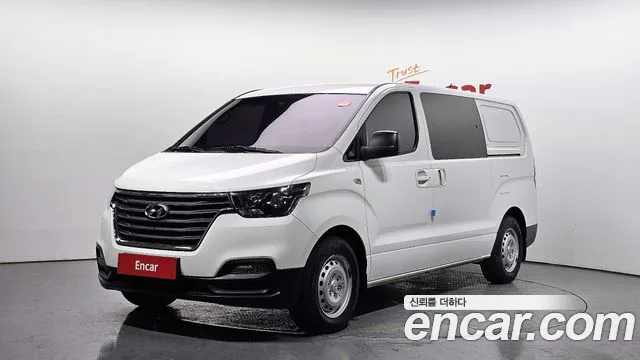 Hyundai The New Grand Starex 5